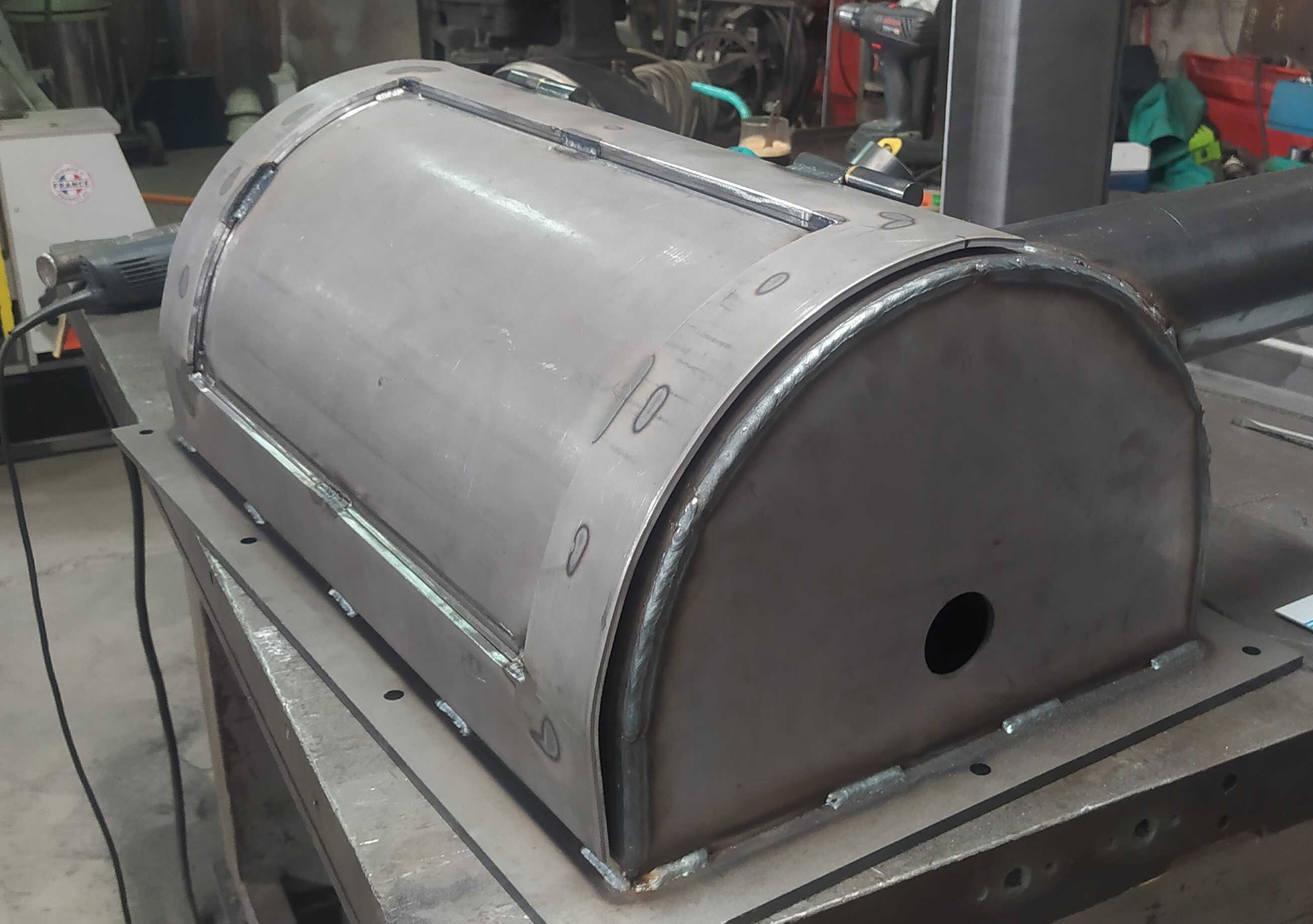 TOLERIE/MALAXEUR AVEC TRAPPE/IMG_20220728_051337.jpg